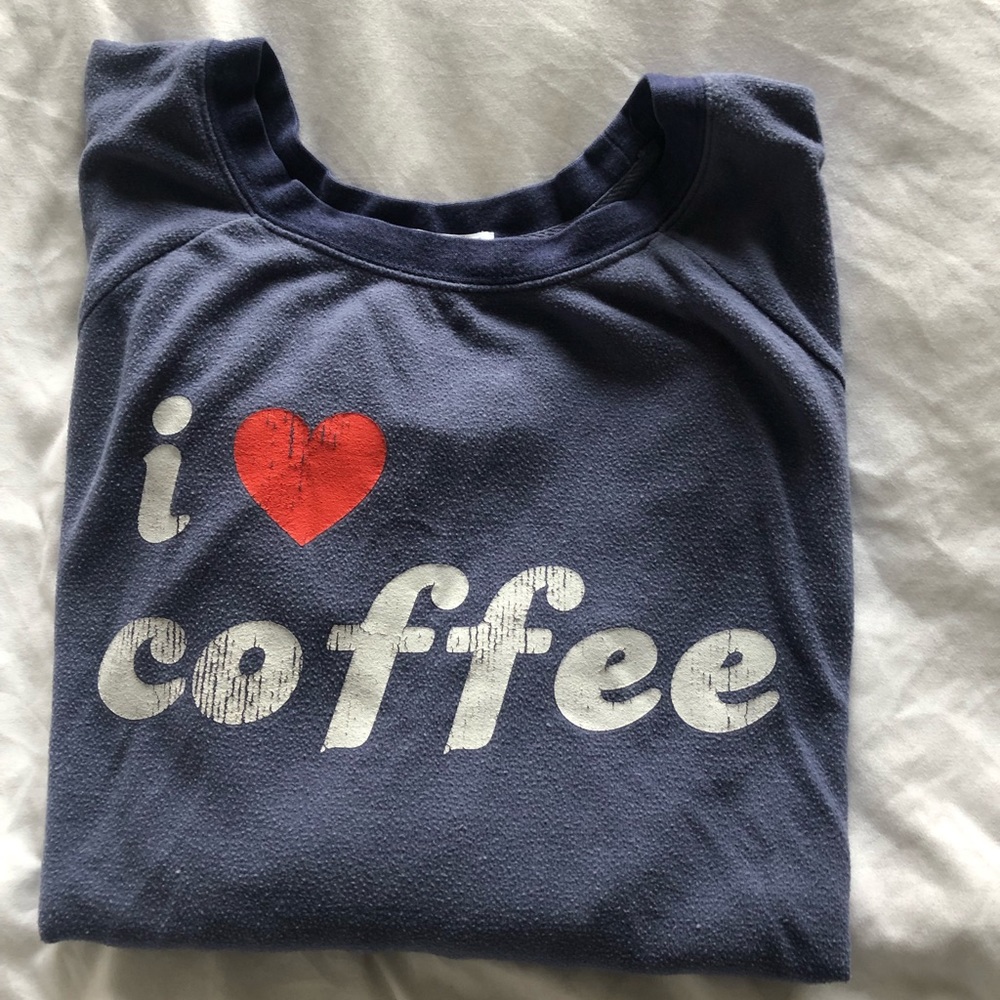 Sweater super soft with graphics